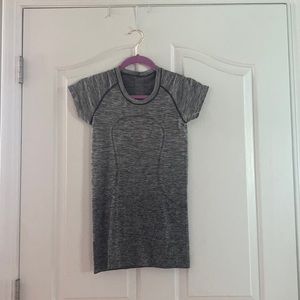 Gray ombre Lululemon shirt